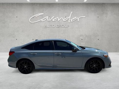 Used 2023 Honda Civic Sport image 17