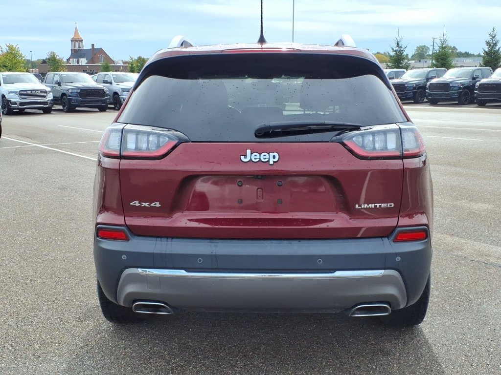 Used 2019 Jeep Cherokee Limited AWD/4WD image 5