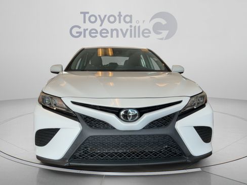 Used 2019 Toyota Camry SE FWD image 9