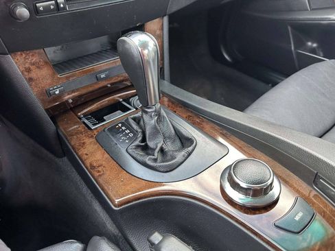 Used 2007 BMW 530xi Sedan AWD/4WD image 31