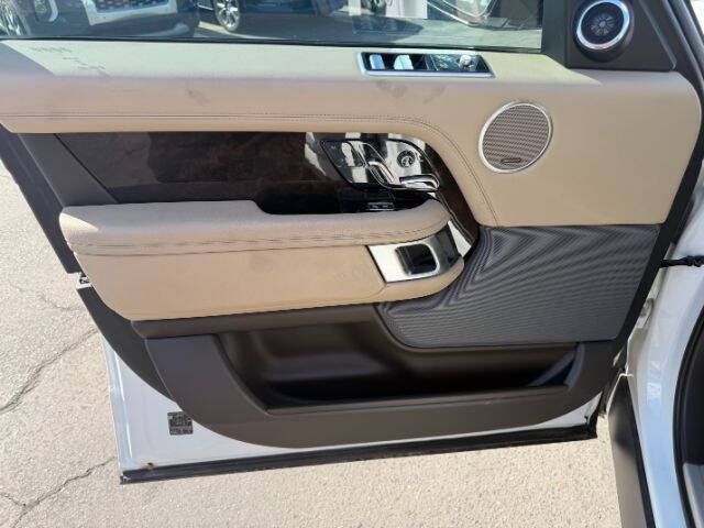 Used 2020 Land Rover Range Rover AWD/4WD image 10