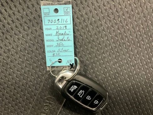 Used 2019 Hyundai Santa Fe SEL image 31