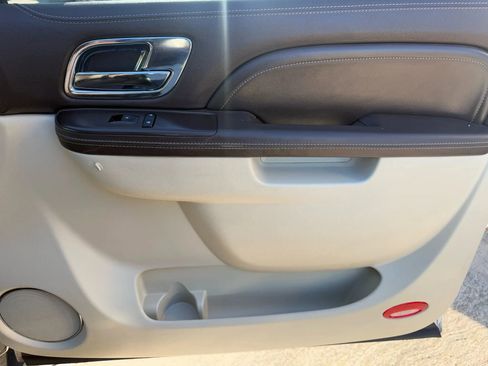 Used 2013 Cadillac Escalade ESV Platinum image 23