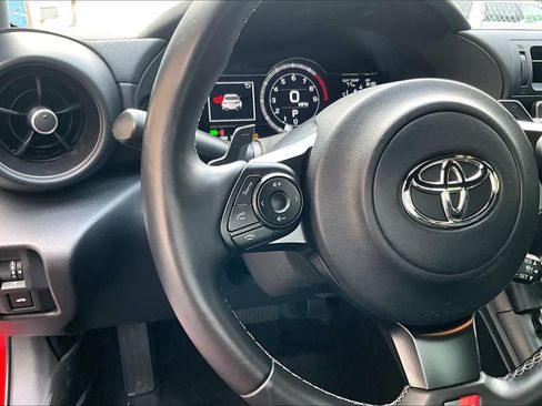 Used 2023 Toyota GR86 RWD image 22