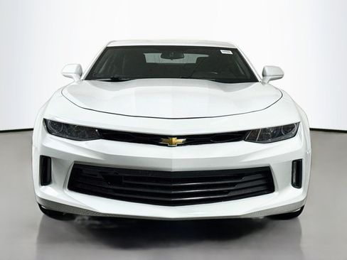 Used 2017 Chevrolet Camaro LT RWD image 2
