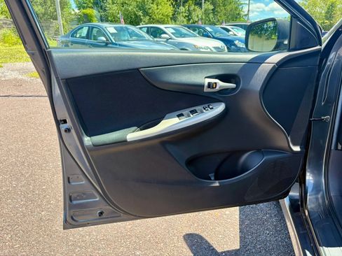 Used 2012 Toyota Corolla S FWD image 10