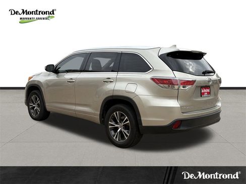 Used 2016 Toyota Highlander XLE image 7