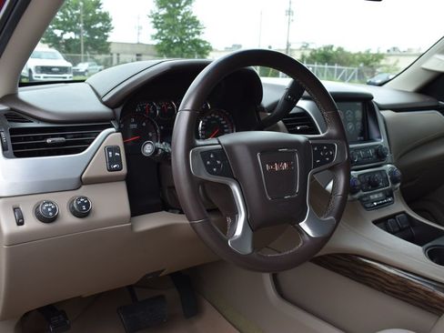 Used 2016 GMC Yukon SLE w/ Convenience Package AWD/4WD image 16
