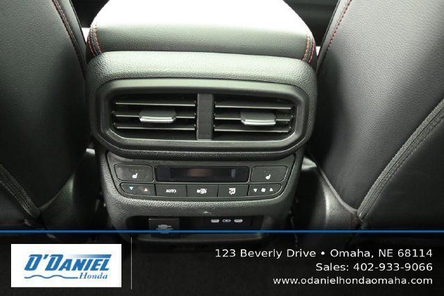Used 2025 Honda Pilot Black Edition image 37