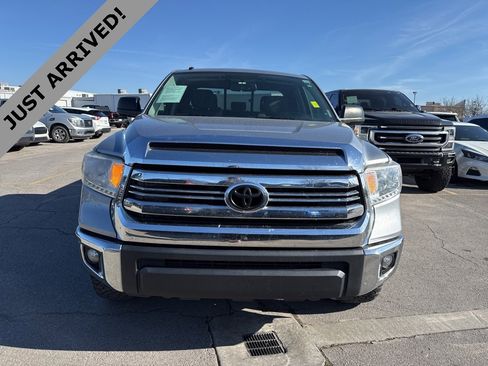 Used 2017 Toyota Tundra SR5 image 3
