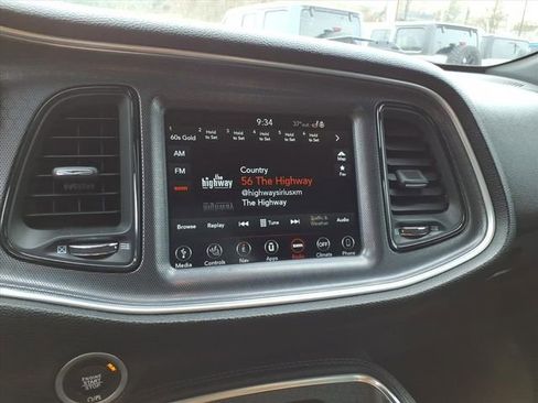 Used 2018 Dodge Challenger GT w/ GT Interior Package image 21