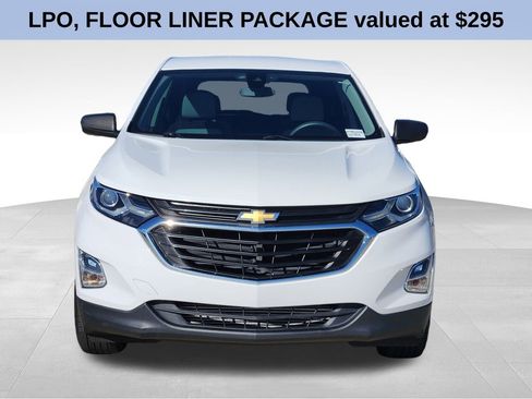 Used 2020 Chevrolet Equinox LS w/ LS Convenience Package image 2