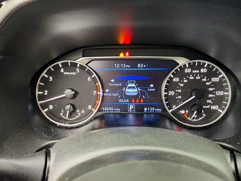 Used 2024 Nissan Altima 2.5 SV AWD/4WD image 13