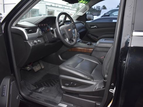 Used 2019 Chevrolet Tahoe LT image 12