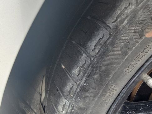 Used 2021 Toyota Camry XSE image 7