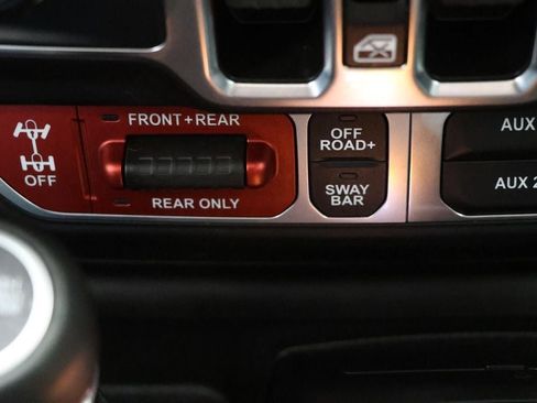 Used 2024 Jeep Wrangler Unlimited Rubicon 4xe image 25