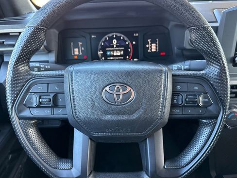 Used 2025 Toyota Tacoma SR image 31