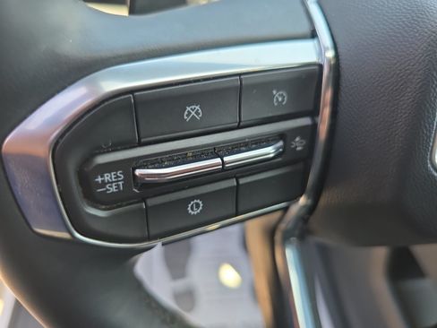 Used 2025 GMC Terrain Elevation FWD image 21