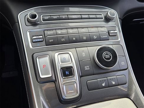 Certified 2023 Hyundai Santa Fe SEL w/ Premium Package image 18