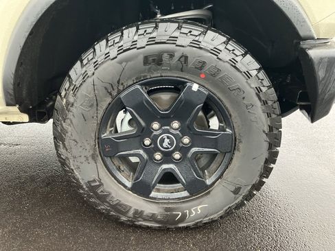 Used 2025 Ford Bronco Big Bend image 10