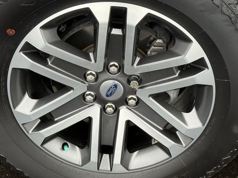 Used 2023 Ford F150 XLT w/ Max Trailer Tow Package image 10