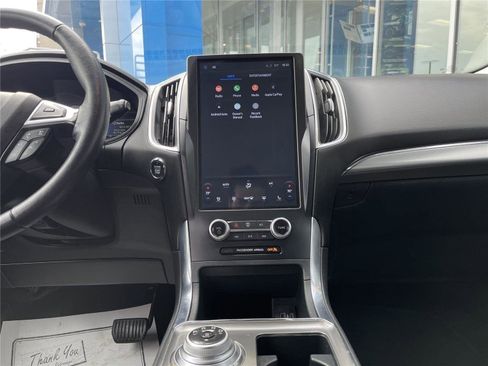 Used 2024 Ford Edge Titanium AWD/4WD image 20