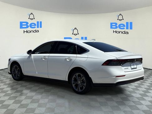 Certified 2023 Honda Accord EX image 3