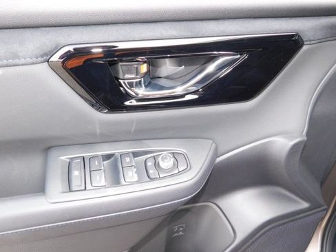 Certified 2025 Subaru Forester Limited w/ Popular Package AWD/4WD image 14
