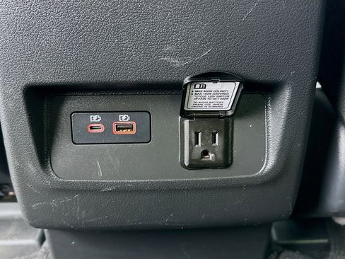 Used 2023 Nissan Frontier PRO-4X w/ Pro Convenience Package image 16