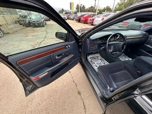 Used 1998 Cadillac De Ville FWD image 11