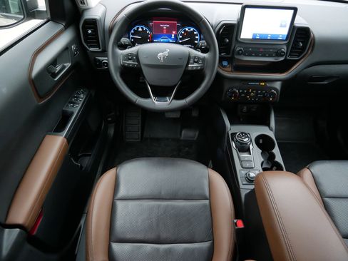 Used 2024 Ford Bronco Sport Badlands w/ Premium Package image 10