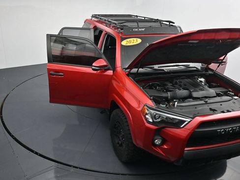 Used 2023 Toyota 4Runner TRD Off-Road Premium w/ Moonroof Package AWD/4WD image 39