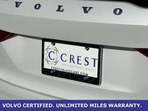 Certified 2025 Volvo V60 B5 Cross Country Plus image 10