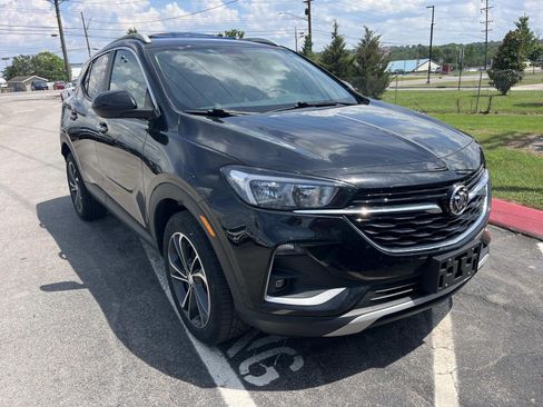 Used 2022 Buick Encore GX Select FWD image 1