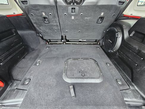 Used 2018 Jeep Wrangler Unlimited Rubicon AWD/4WD image 32