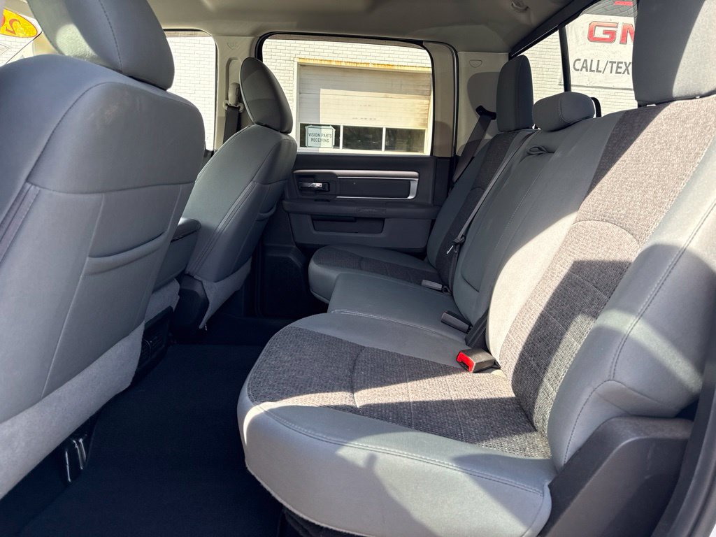 Used 2019 RAM 1500 Big Horn AWD/4WD image 12