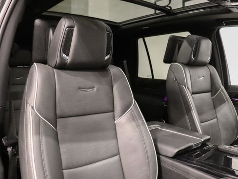 Used 2024 Cadillac Escalade Sport w/ LPO, ONYX Package AWD/4WD image 16