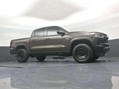 Used 2023 Chevrolet Colorado W/T image 37