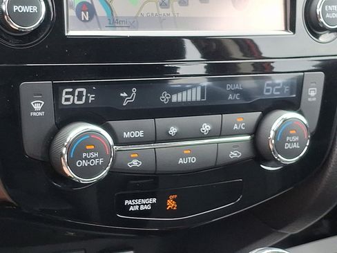 Used 2018 Nissan Rogue Sport SL w/ SL Premium Package AWD/4WD image 16