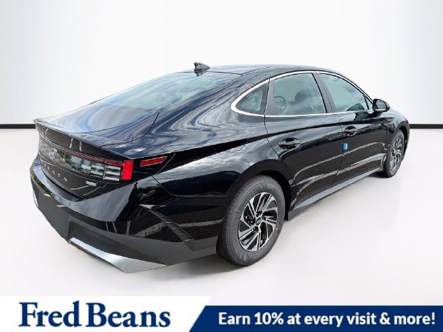 New 2026 Hyundai Sonata Blue FWD image 9