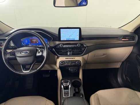 Used 2020 Ford Escape Titanium AWD/4WD image 19