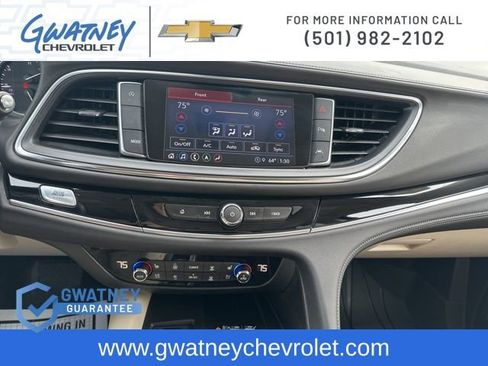 Used 2022 Buick Enclave Avenir w/ Avenir Technology Package image 17