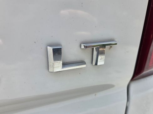 Certified 2022 Chevrolet Silverado 1500 LT AWD/4WD image 15