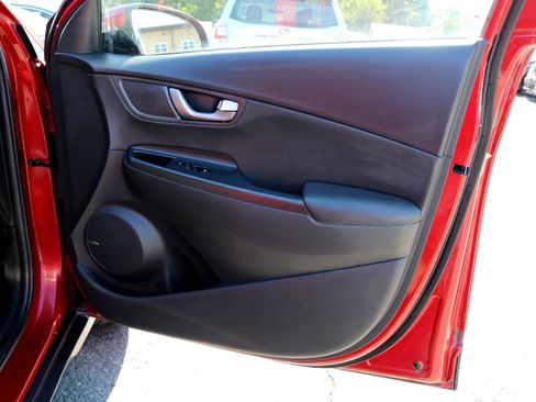 Used 2021 Hyundai Kona Ultimate image 21