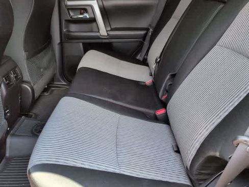 Used 2016 Toyota 4Runner SR5 AWD/4WD image 19