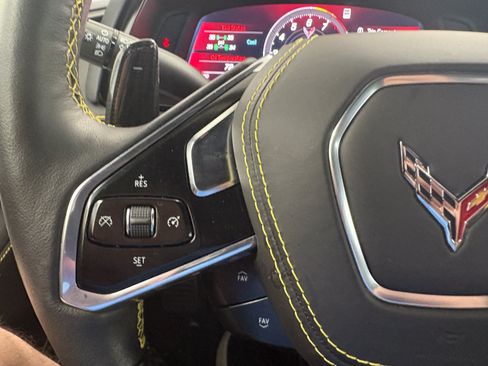 Used 2023 Chevrolet Corvette Z06 w/ Z07 Performance Package RWD image 31