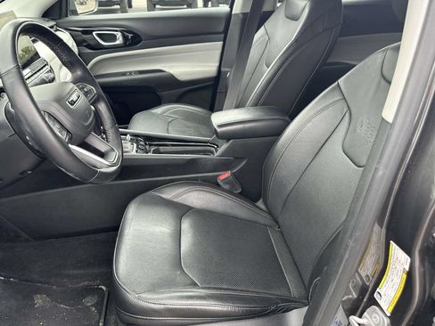 Used 2022 Jeep Compass Limited AWD/4WD image 18