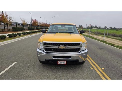 Used 2011 Chevrolet Silverado 2500 W/T image 2