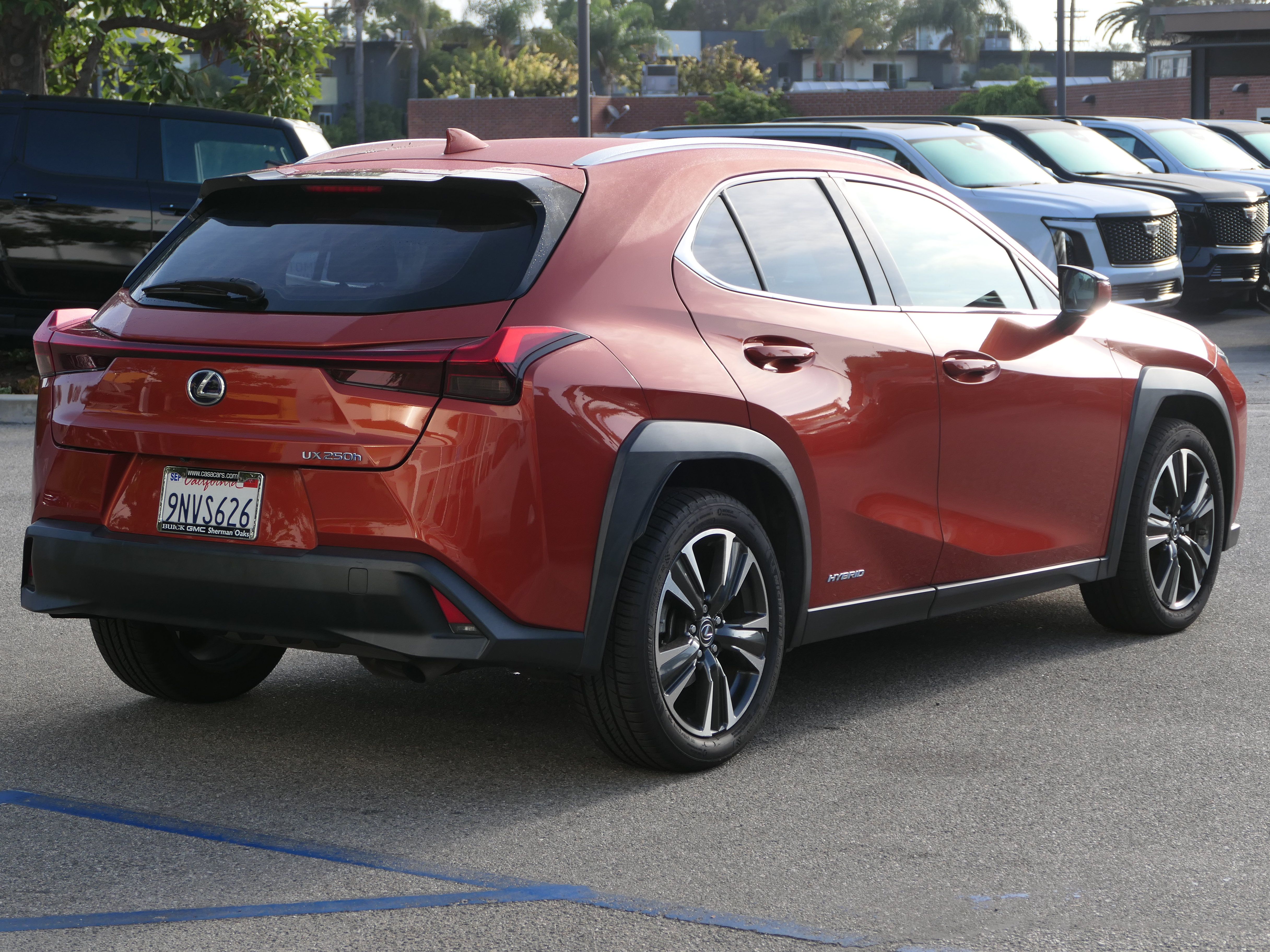 Used 2019 Lexus UX 250h w/ Premium Package AWD/4WD image 5