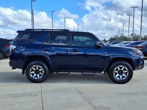 Used 2022 Toyota 4Runner TRD Off-Road image 8